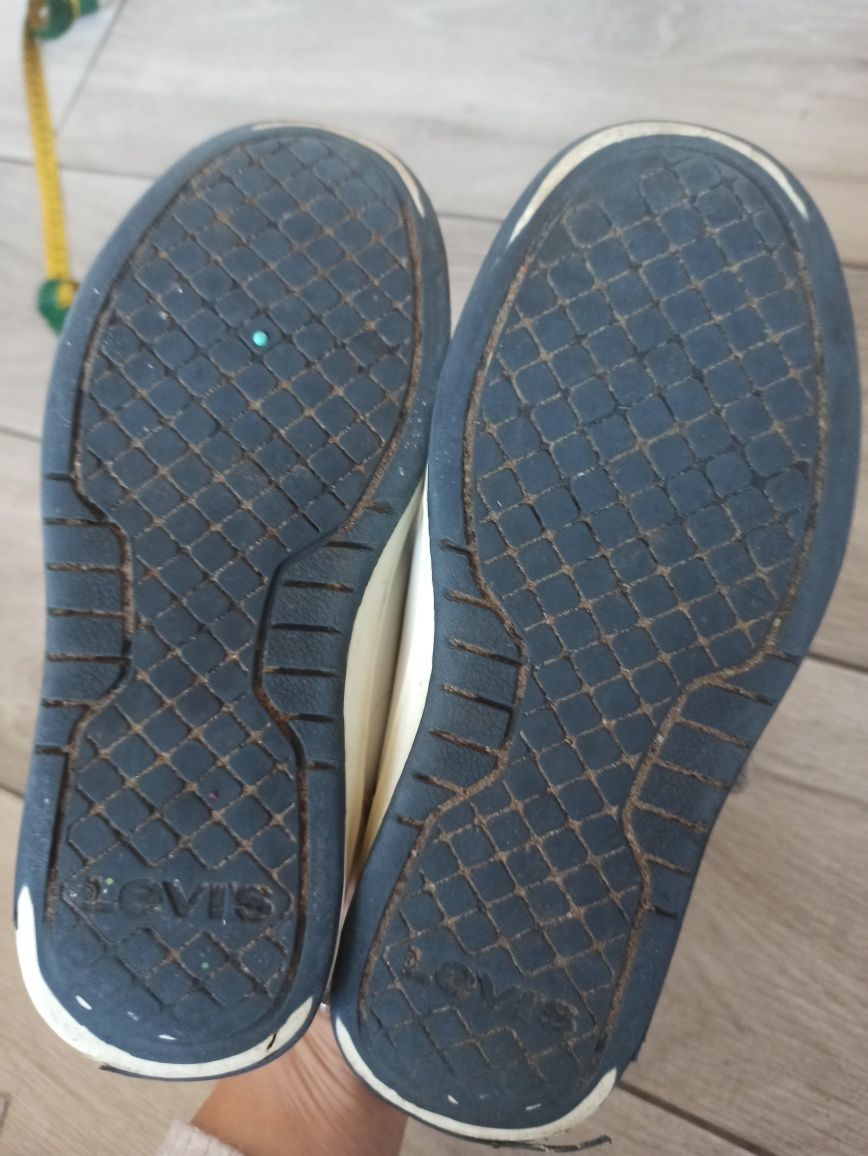 Buty Levi's rozmiar 30