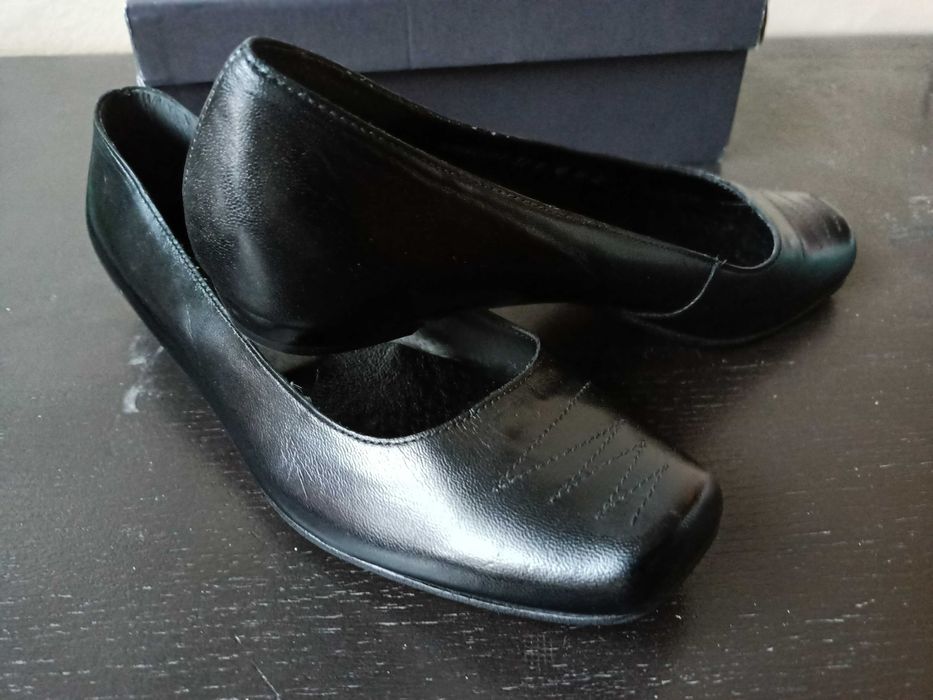 Baleriny w kolorze czarnym z linii RYŁKO