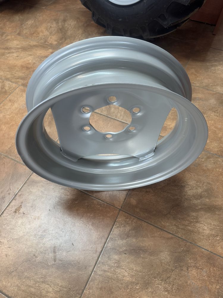 Felgi 4.5-16 przód Ursus C360 C330 MF 6otworów