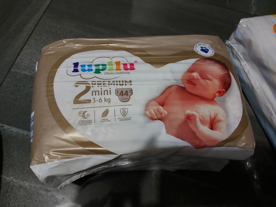 Zestaw pampersów 2. Lupilu comfort, premium i dada extra care. 214szt