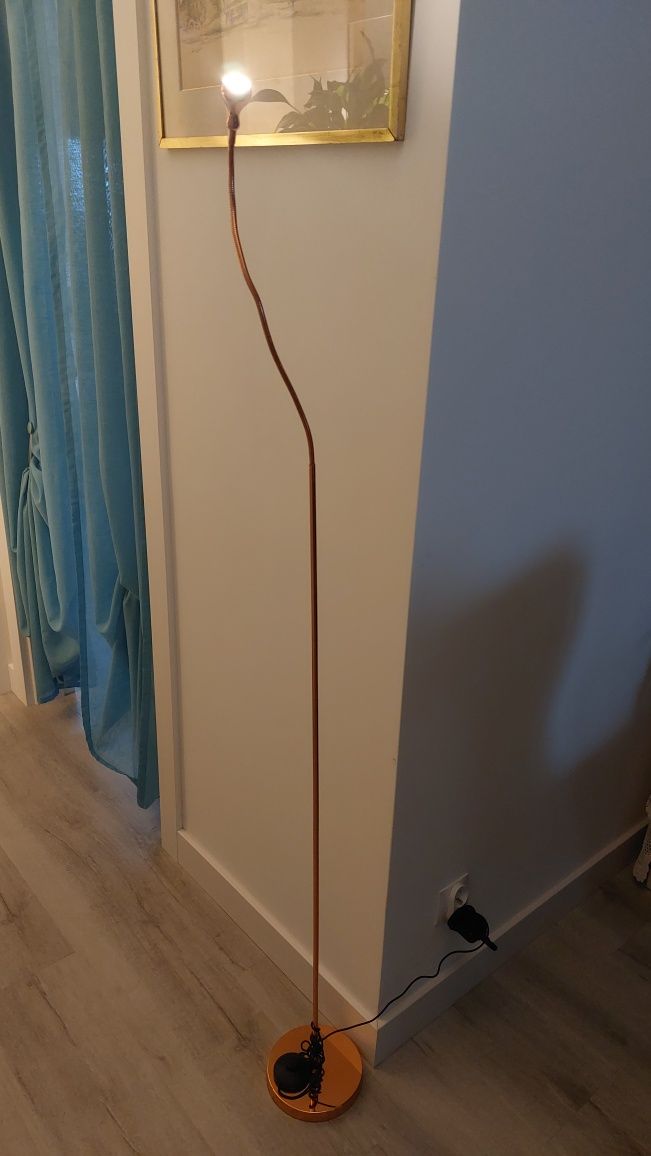 Lampka ikea podłogowa