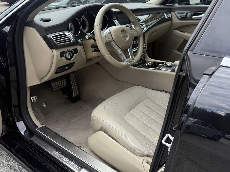 Mercedes-Benz CLS 550      2014