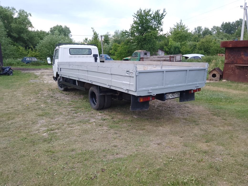 Мітсубісі Кантера 3.3 ТД.