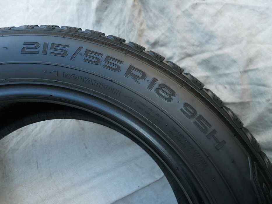 Ładne opony zimowe NOKIAN 215/55 R18 95H (2x8mm i 2x7mm)
