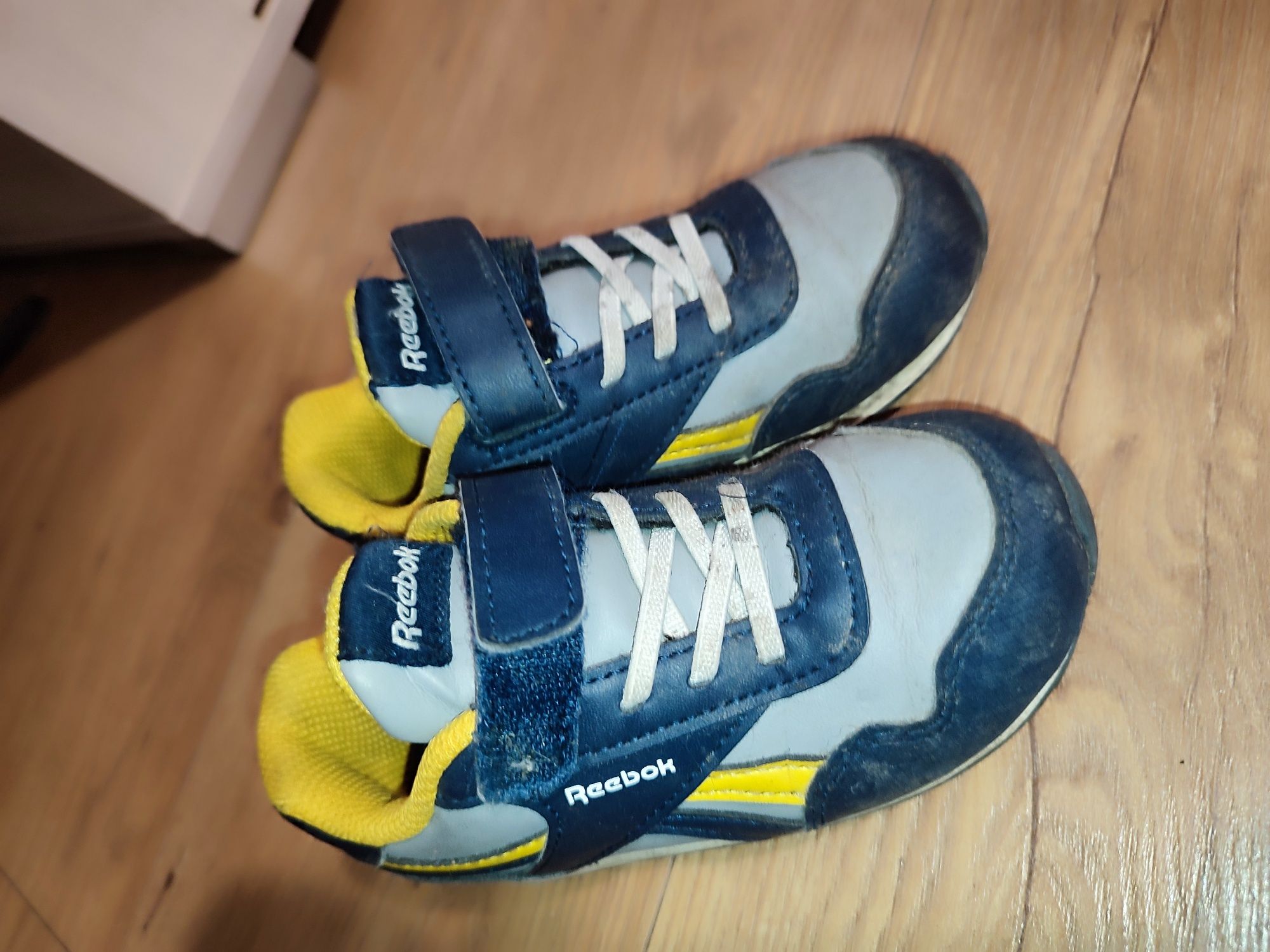 Buty obuwie Reebok rozmiar 24