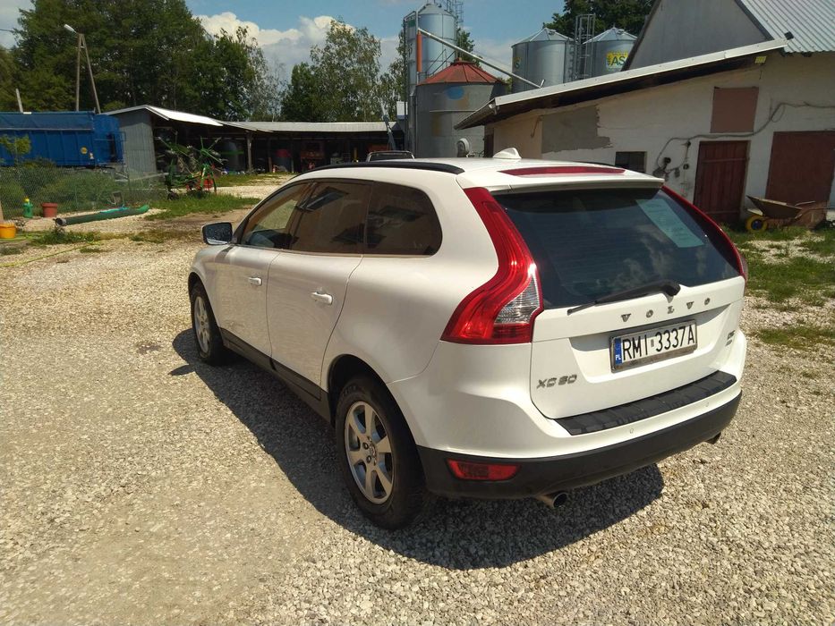 Volvo XC 60 ! 2010r. ! AWD 4x4 ! D5 205 KM ! bez wkładu ! Momentum !