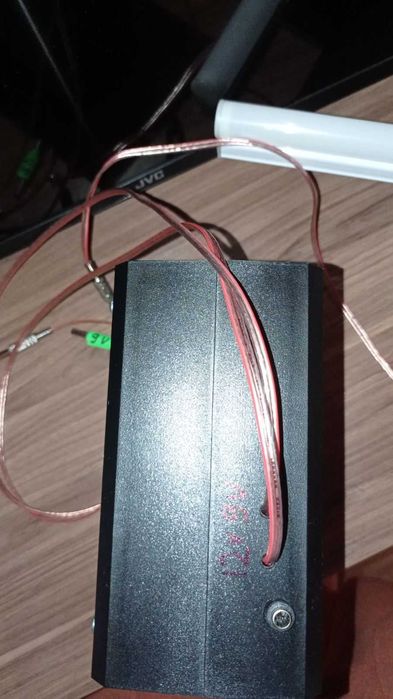 Акумуляторний блок живлення для провідного інтернету