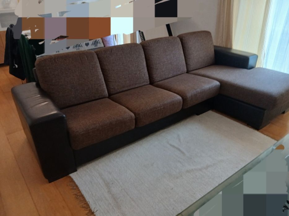 Sofá grande com chaise long