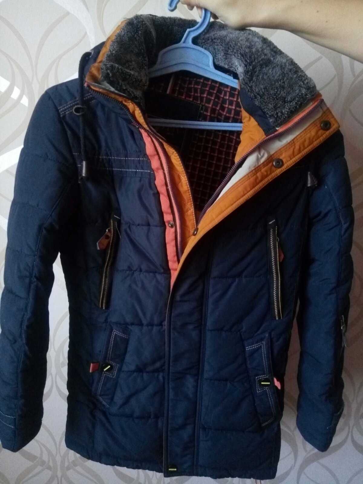 Продам зимнюю куртку-пальто