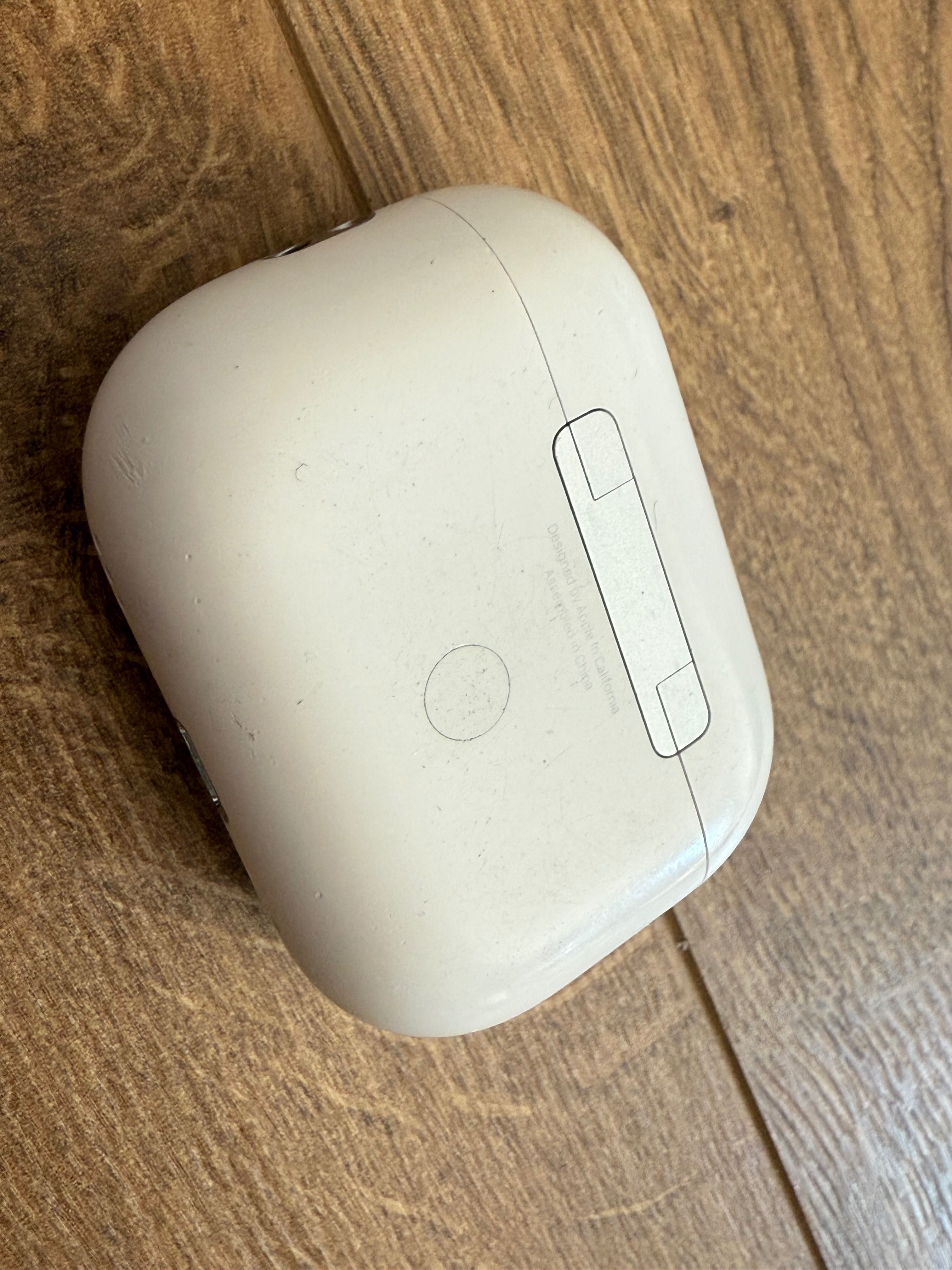 Case etui box powerbank AirPods Pro 2 Lightning Apple a2700