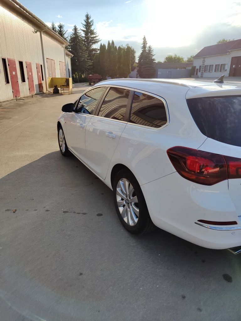 Opel Astra j 1.6 turbo