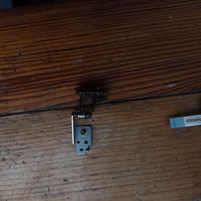 Зависы для ноутбука hp DV3-4105TX