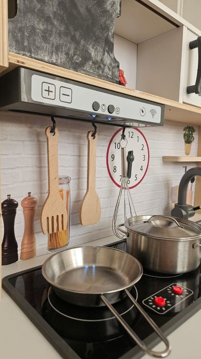 Kuchnia dziecieca drewniana zabawka lidl światełka dźwięki kuchenka