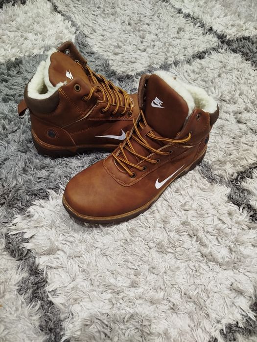 Nowe zimowe buty męskie