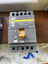 Автоматичний вимикач IEK ВА 88-32 3P 50A 25KA