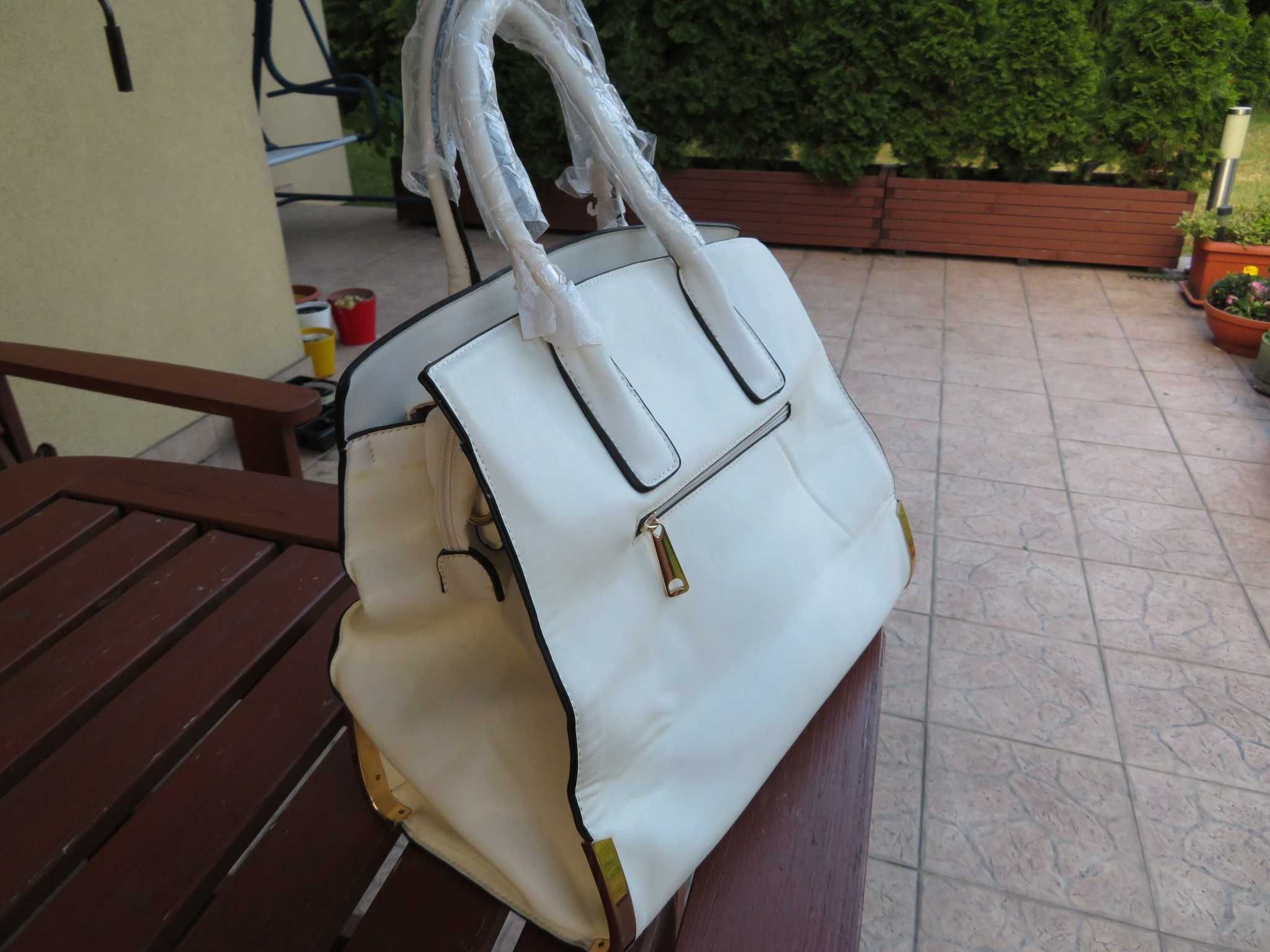 torebka elegancka  Michael Kors - kolor ecri .