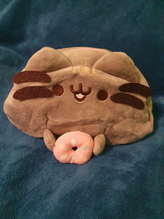 Пенал- косметичка пушин з пончиком