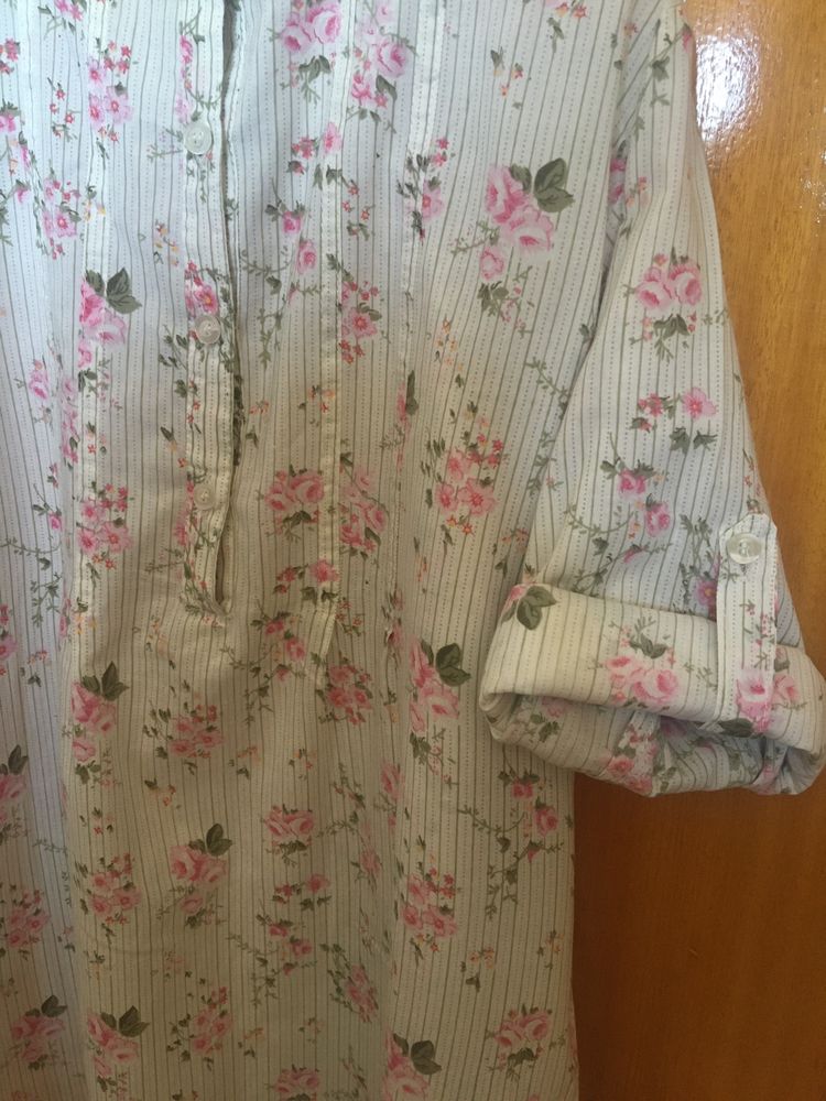 Camisa/blusa com flores e riscas, tamanho 10-11 da marca Lanidor.