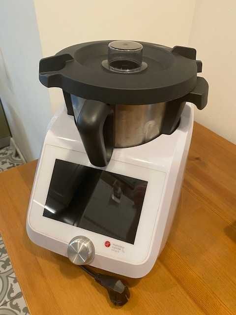 Termorobot MC Smart z Wi-Fi, 1200 W, biały