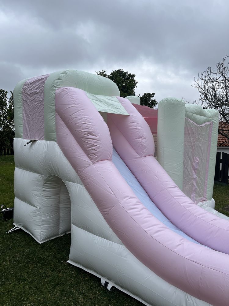 Insuflável escorrega