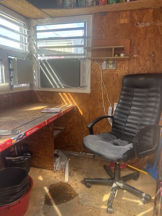 Продам на опт. базі БДЖІЛКА, МАФ з торговим місцем