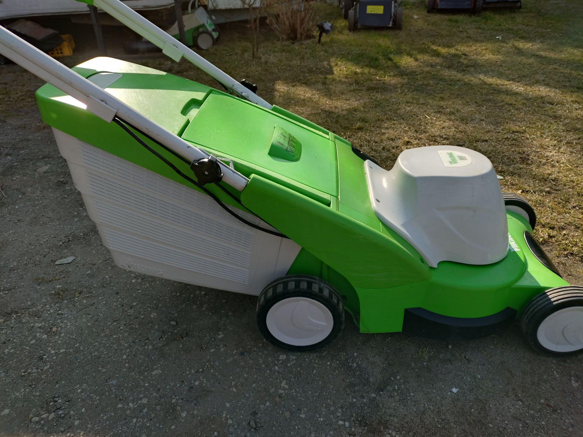 Kosiarka elektryczna Viking ME545v