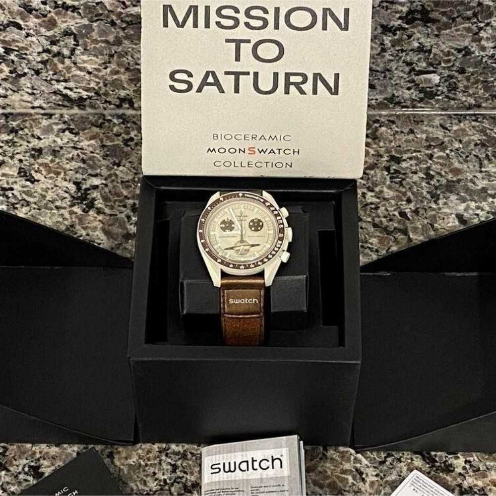 Omega x Swatch Saturn – SO33T100 w Sklepach