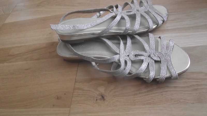 Monsoon brokatowe  jasno złote sandałki r 37