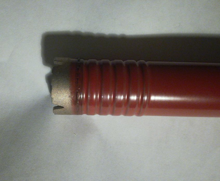 Hilti do betonu. koronka Hilti  4 sztuki 22 mm oraz 1 sztuka 28 mm.