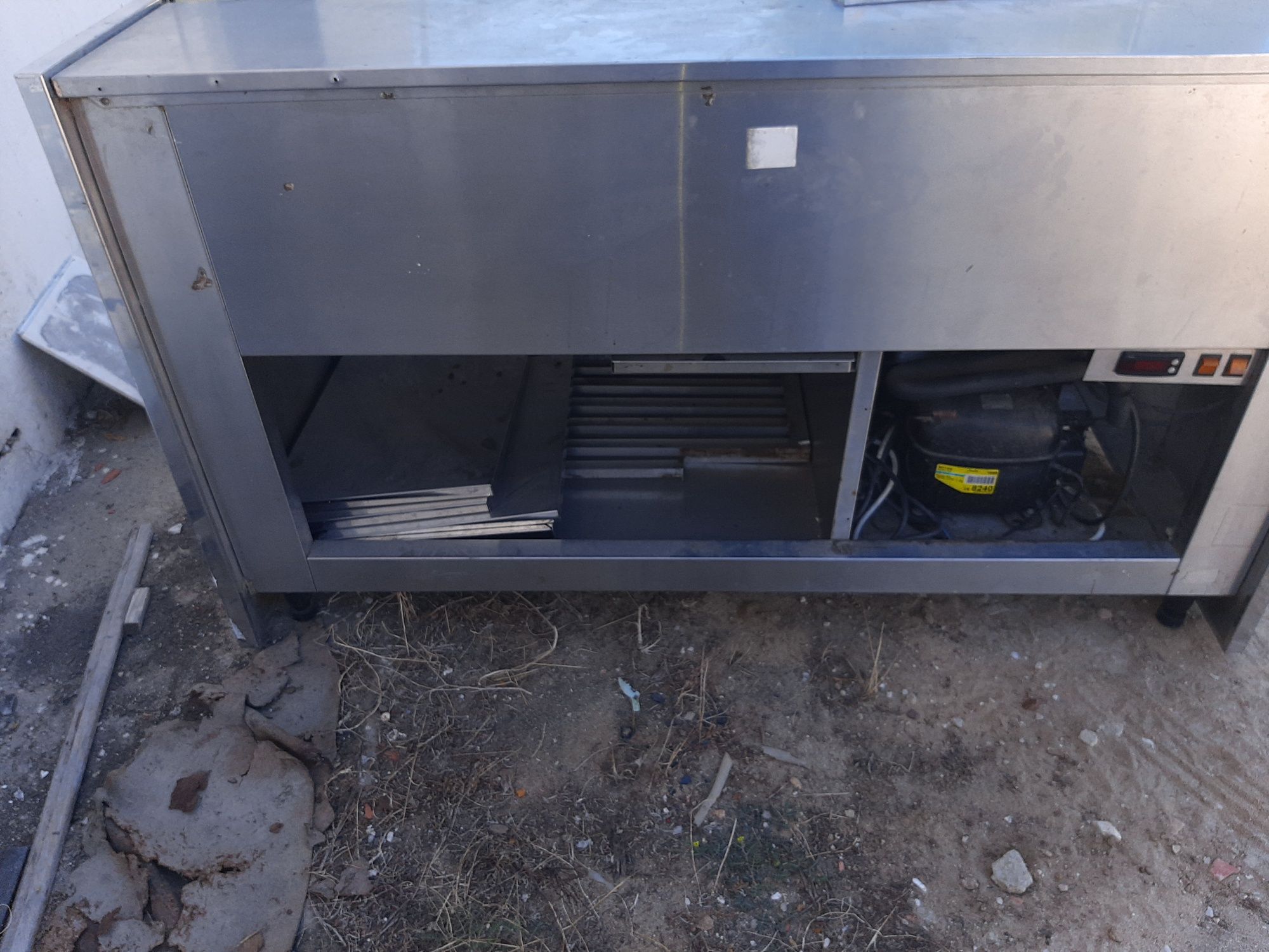 Vitrine ou expositor ou balcao refrigerado