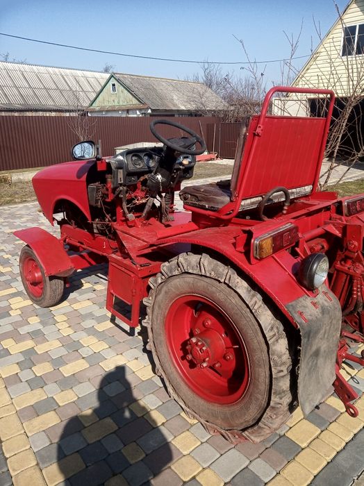 Трактор саморобний.