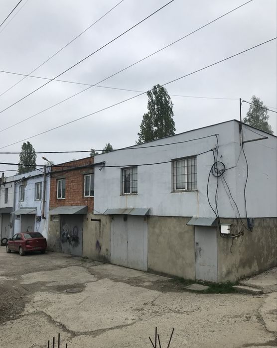 Продам двоповерховий гараж