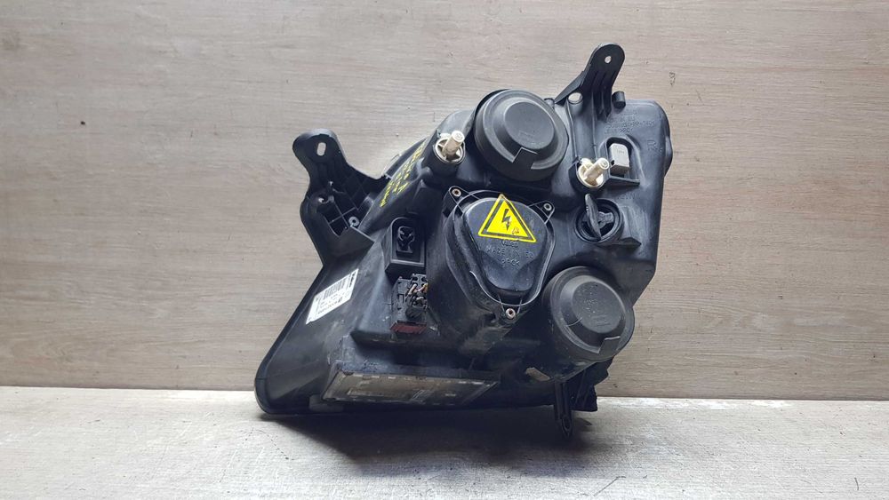 Фара права Opel Meriva A 2002-2010p. XENON Європа