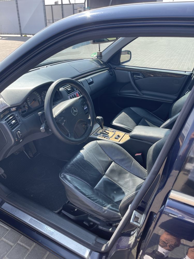 Mercedes W210 270CDI