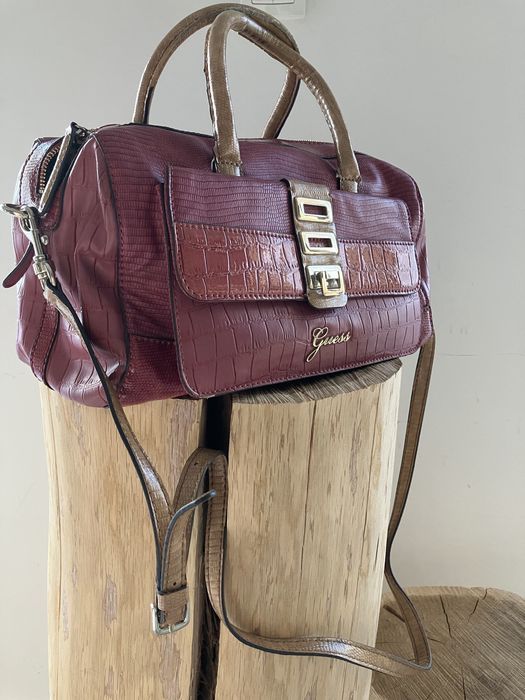 Oryginalna torebka marki Guess – odcienie różu/beżu