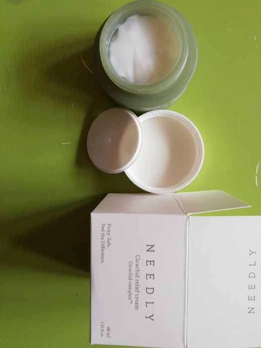 krem do twarzy Needly z wąkrotą azjatycką