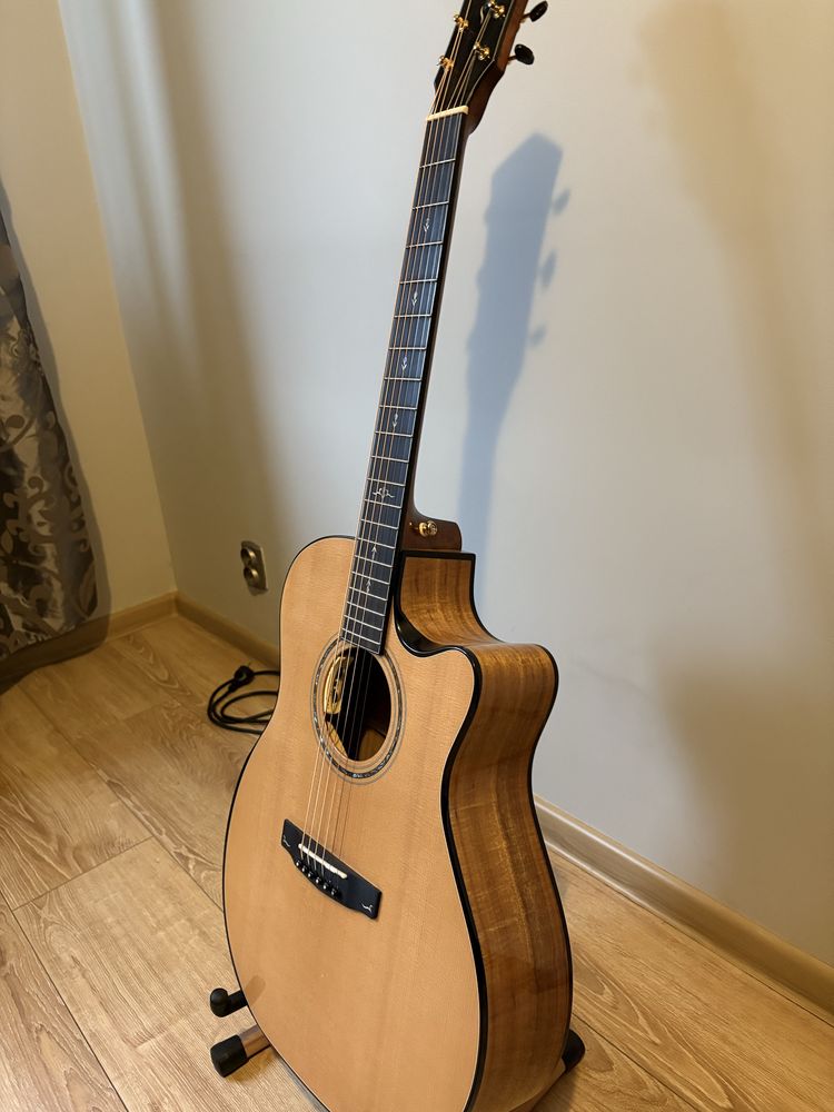 Gitara Cort Nat Gold