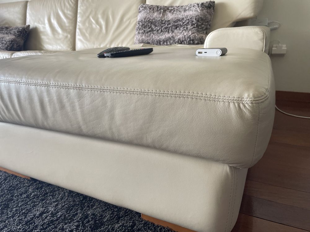 Sofa em pele natural com chaise long
