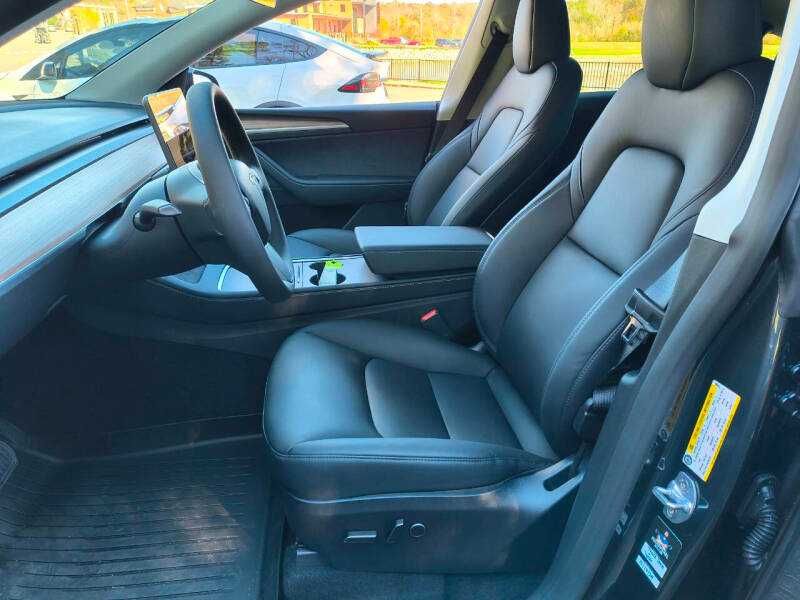 2024 Tesla Model Y LR