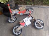 Oddam za darmo 2 drewniane sprawne rowerki rowery biegowe do renowacji