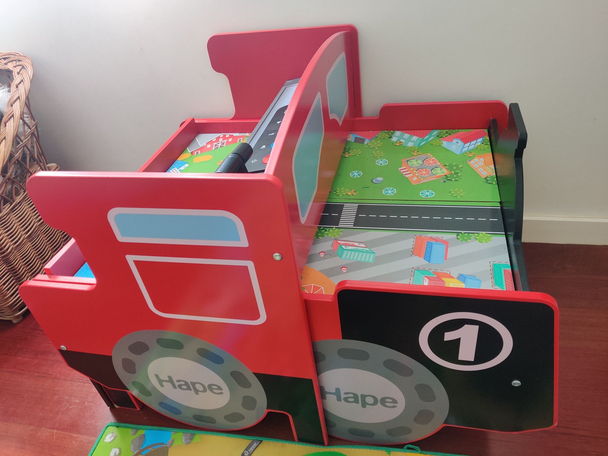 comboio de madeira Hape