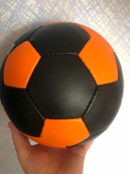 Професійний футбольний м'яч ФК Шахтар для асфальту
