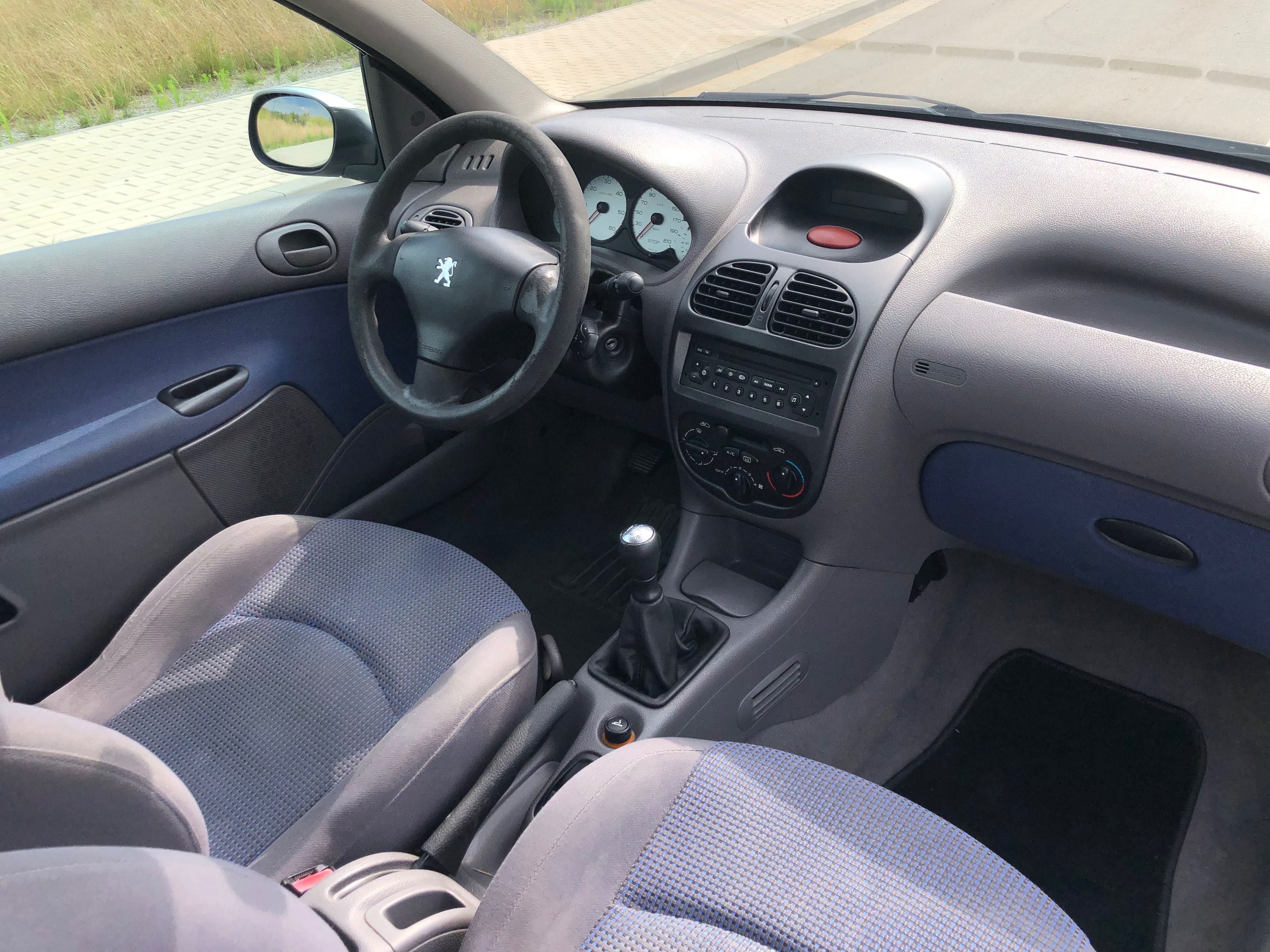 Peugeot 206 1.4 HDI Klimatyzacja Sprawny Ważne Opłaty