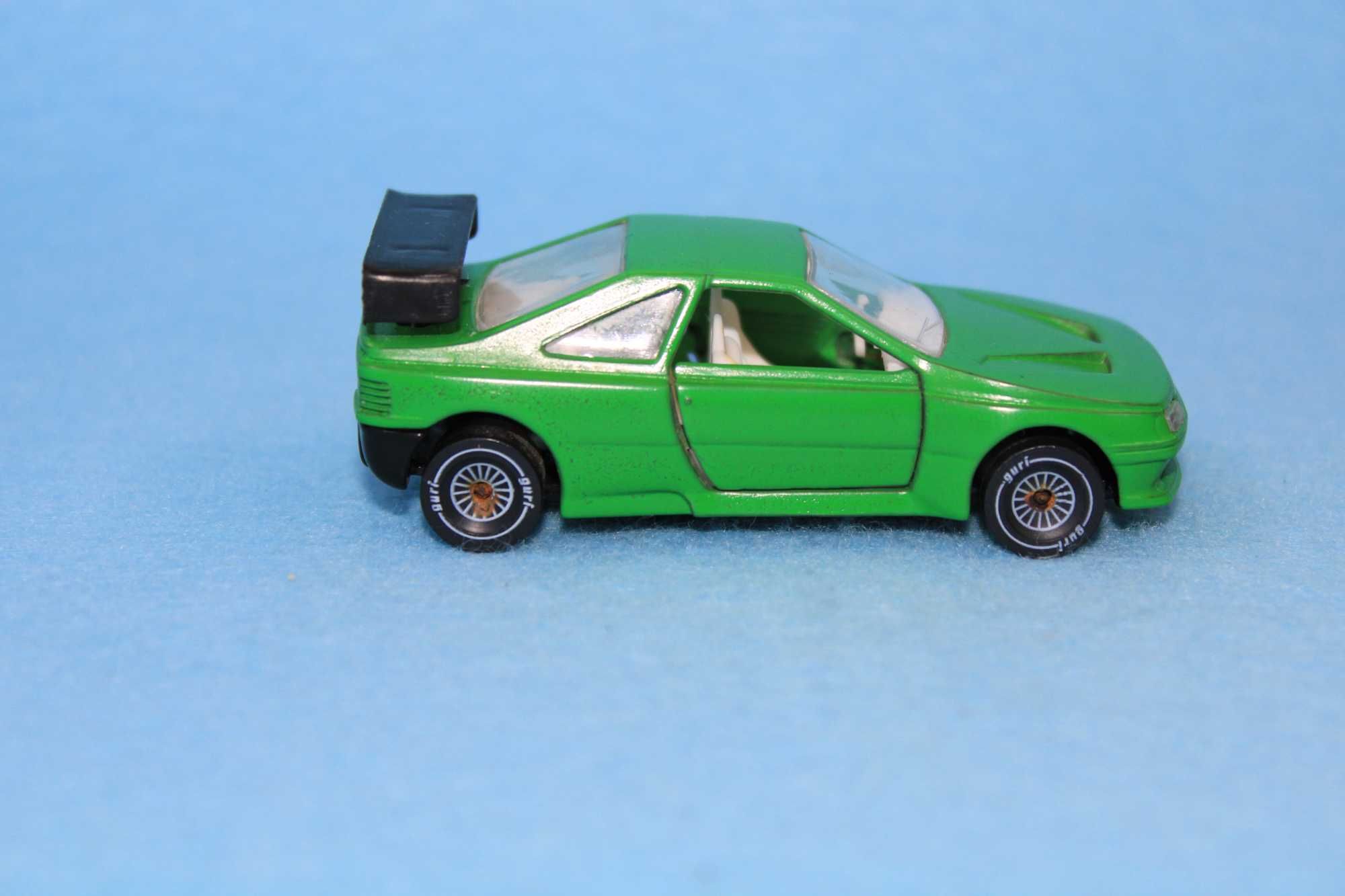 3 Miniaturas antigas Poliguri Fiat Uno, Peugeot 405 e Mercedes-Benz