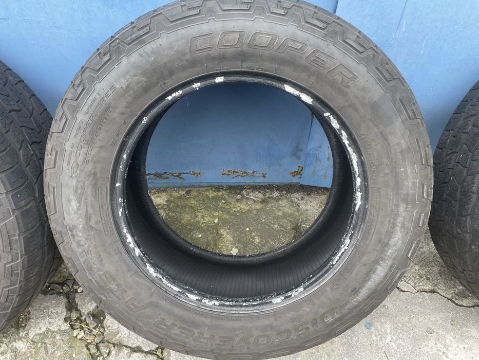 Продам гуму 265/60 R18 в гарному стані, залишок 5 мм. Рік випуску 2020