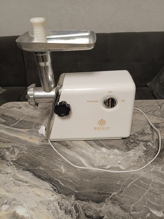 Продам електро мясорубку