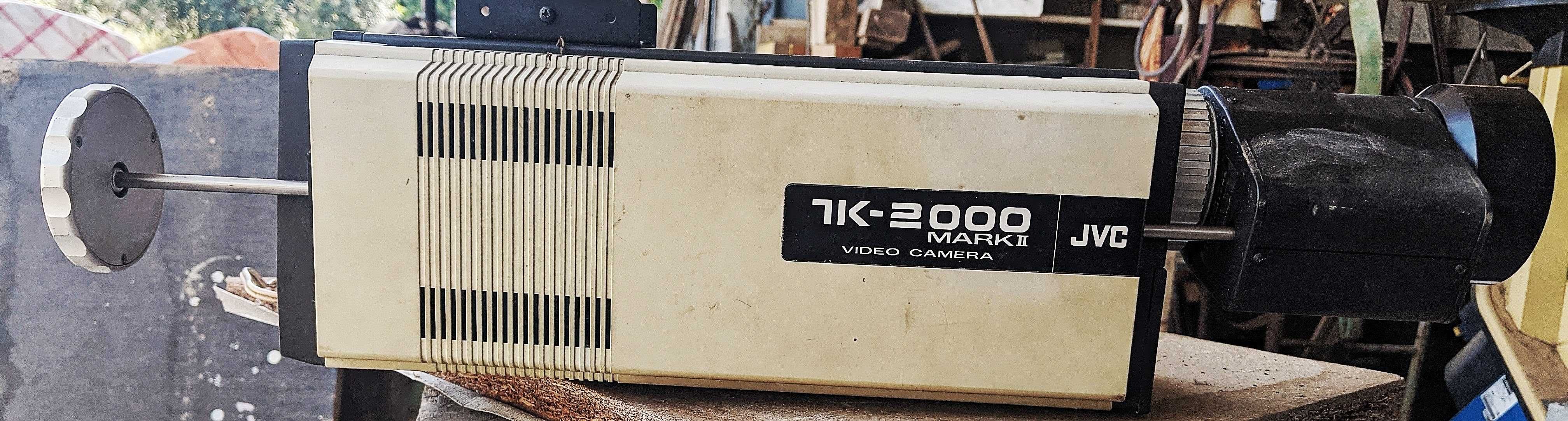 Câmera de vídeo analógica JVC JVC 2000
MARK 2