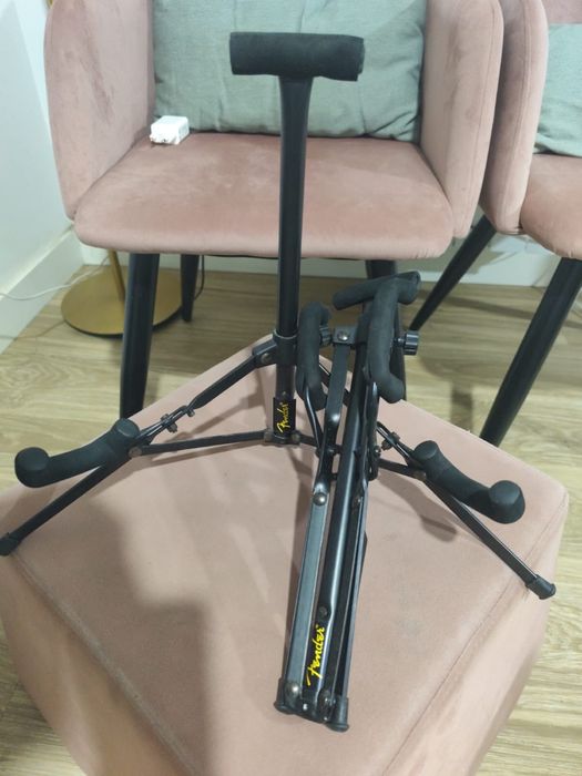 Fender - Suporte (Stand)