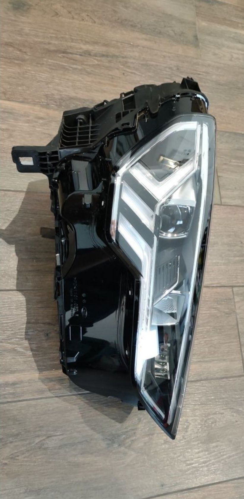 Lampa prawa Audi Q3 Full Led Europa