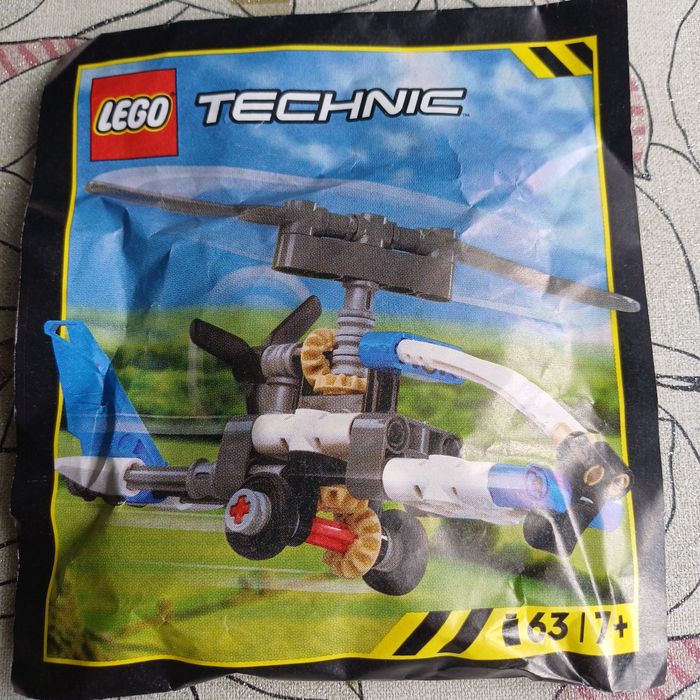 LEGO Technic – Wiatrakowiec – 63 klocki